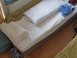 This model is live right now. voyeurcam-julmodels-bed-7