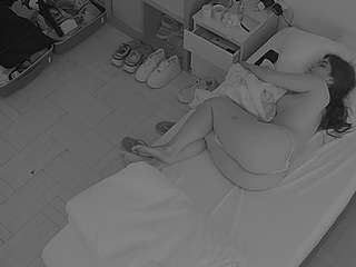voyeurcam-julmodels-bed-7