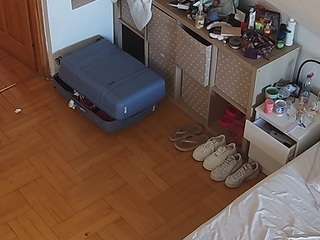 voyeurcam-julmodels-bed-7