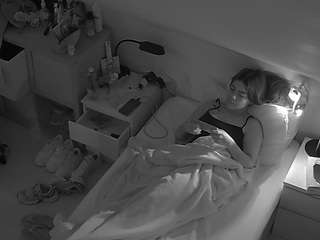 voyeurcam-julmodels-bed-7
