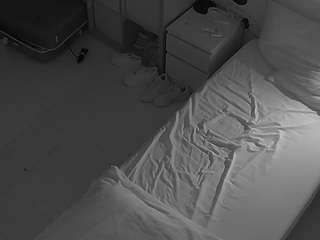 voyeurcam-julmodels-bed-7