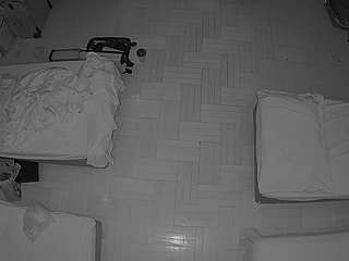 voyeurcam-julmodels-bed-7