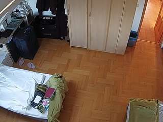 voyeurcam-julmodels-bed-7