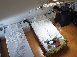 voyeurcam-julmodels-bed-7