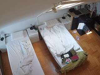 voyeurcam-julmodels-bed-7