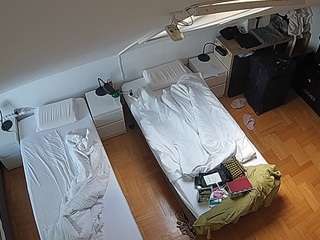 voyeurcam-julmodels-bed-7