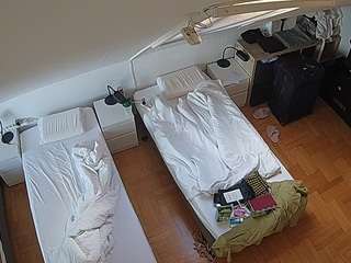 voyeurcam-julmodels-bed-7