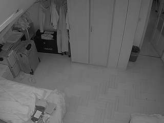 voyeurcam-julmodels-bed-7