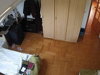 voyeurcam-julmodels-bed-7