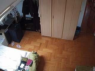 voyeurcam-julmodels-bed-7