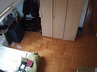 voyeurcam-julmodels-bed-7