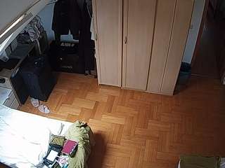 voyeurcam-julmodels-bed-7