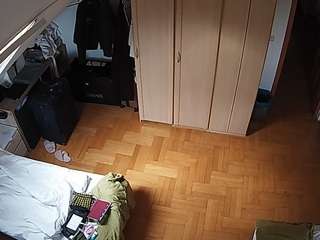 voyeurcam-julmodels-bed-7