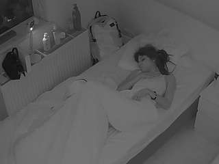 voyeurcam-julmodels-bed-7