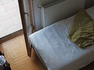 voyeurcam-julmodels-bed-7