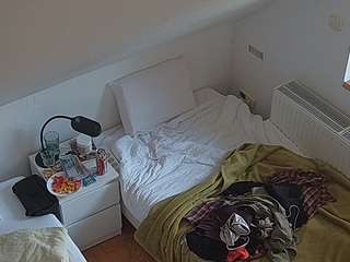 voyeurcam-julmodels-bed-7 Sex Cam Show