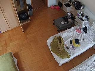 voyeurcam-julmodels-bed-7 Sex Cam Show