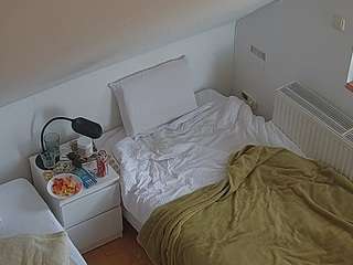voyeurcam-julmodels-bed-7 Sex Cam Show
