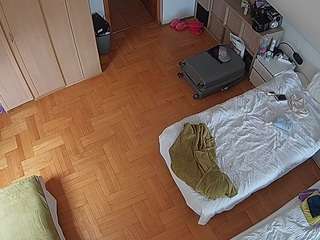 voyeurcam-julmodels-bed-7 Sex Cam Show