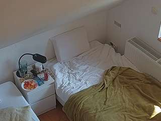 voyeurcam-julmodels-bed-7 Sex Cam Show
