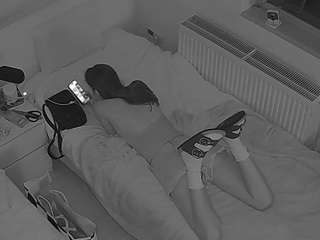 voyeurcam-julmodels-bed-7 Sex Cam Show