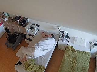 voyeurcam-julmodels-bed-7