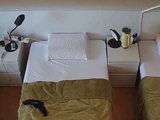 voyeurcam-julmodels-bed-7