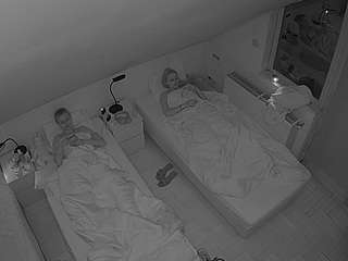 voyeurcam-julmodels-bed-7 camsoda
