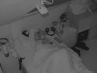voyeurcam-julmodels-bed-7