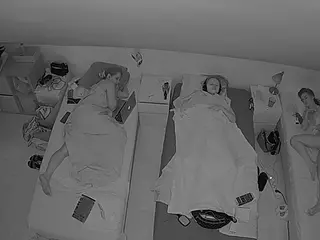 Julmodels Bedroom-D7's Live Sex Cam Show