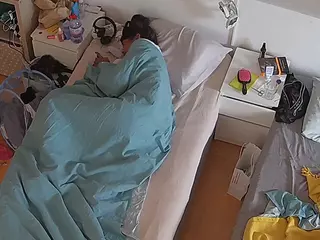 Julmodels Bedroom-D7's Live Sex Cam Show