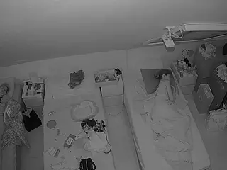 Julmodels Bedroom-D7's Live Sex Cam Show