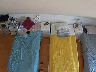 Julmodels Bedroom-D7's Live Sex Cam Show