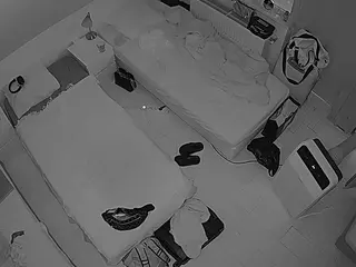 Julmodels Bedroom-D7's Live Sex Cam Show