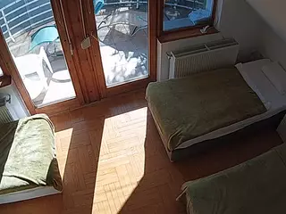 Julmodels Bedroom-D7's Live Sex Cam Show
