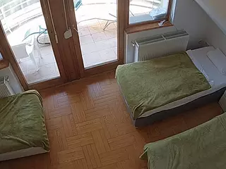 Julmodels Bedroom-D7's Live Sex Cam Show