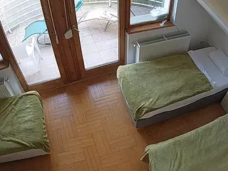Julmodels Bedroom-D7's Live Sex Cam Show