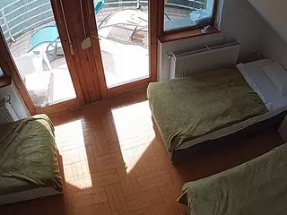 Julmodels Bedroom-D7's Live Sex Cam Show