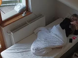 Julmodels Bedroom-D7's Live Sex Cam Show