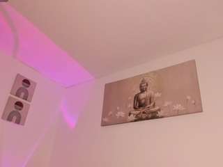 thaliafernandez Live Webcam on CamSoda