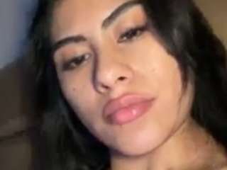 thaliafernandez Live Webcam on CamSoda