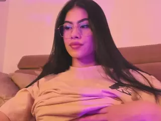 Thalia Fernandez's Live Sex Cam Show