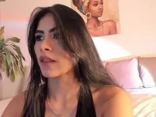 Thalia Fernandez's Live Sex Cam Show
