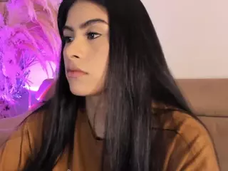 Thalia Fernandez's Live Sex Cam Show