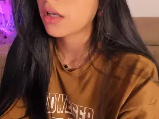 Thalia Fernandez's Live Sex Cam Show