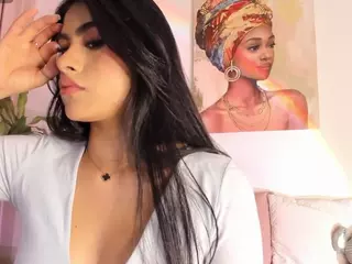 Thalia Fernandez's Live Sex Cam Show