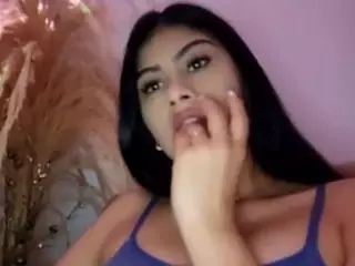 Thalia Fernandez's Live Sex Cam Show