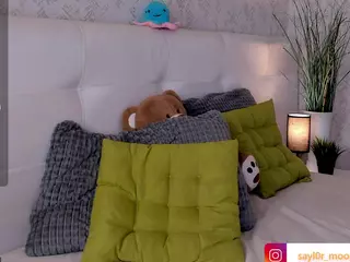 Kira's Live Sex Cam Show