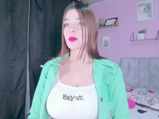 Sara Big boobs's Live Sex Cam Show