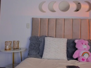 dannivega1 Live Webcam on CamSoda